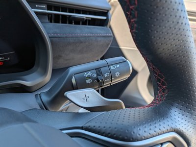 2025 Lexus LBX — миниатюра 57