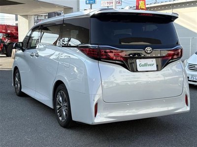 2024 Toyota ALPHARD — фото 32