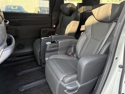 2024 Toyota ALPHARD — фото 27