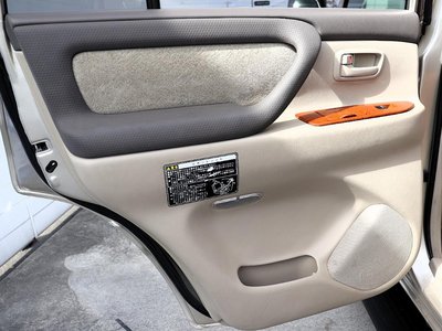 2006 Toyota LAND CRUISER 100 — миниатюра 28