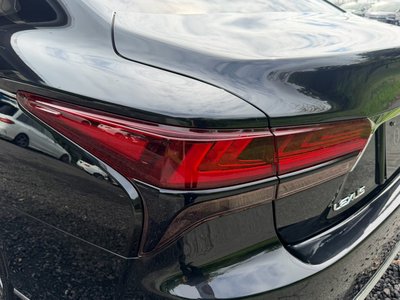 2021 Lexus LS thumbnail 29