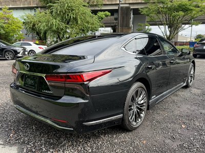 2021 Lexus LS thumbnail 25