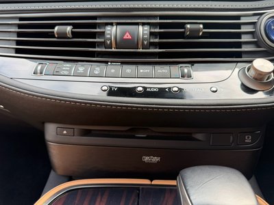 2021 Lexus LS thumbnail 55