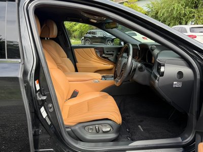 2021 Lexus LS thumbnail 37