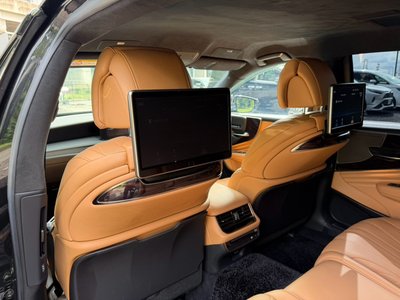 2021 Lexus LS thumbnail 76
