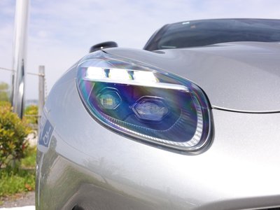 صورة 22 لـ 2024 Aston Martin DB12