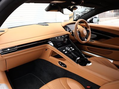 صورة 58 لـ 2024 Aston Martin DB12