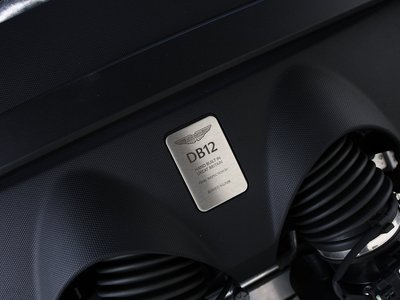 صورة 90 لـ 2024 Aston Martin DB12
