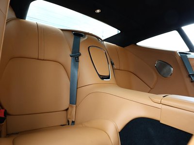 صورة 14 لـ 2024 Aston Martin DB12