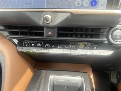 2025 Toyota CROWN ESTATE 照片 18
