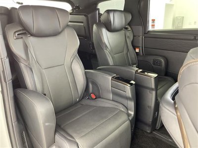 صورة 34 لـ 2023 Toyota ALPHARD