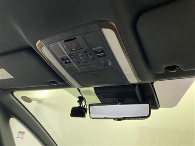صورة 27 لـ 2023 Toyota ALPHARD
