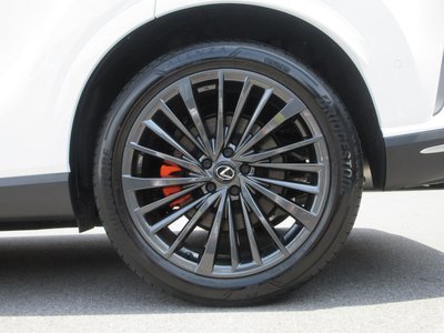 2025 Lexus RX — миниатюра 34