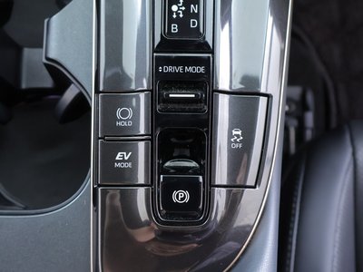 2024 Toyota CROWN SPORT photo 26
