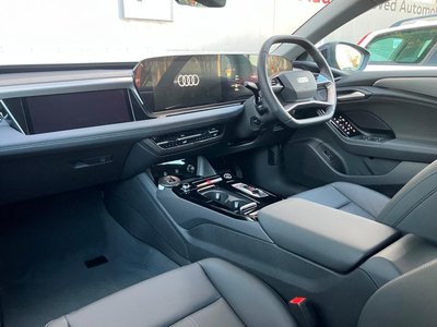 صورة 26 لـ 2025 AUDI A6 SPORTBACK E-TRON