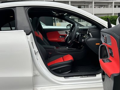 2025 Mercedes-BENZ CLA photo 12