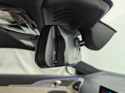 2023 BMW M8 thumbnail 25
