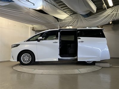2023 Toyota ALPHARD — фото 7
