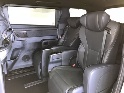 2023 Toyota ALPHARD — фото 16