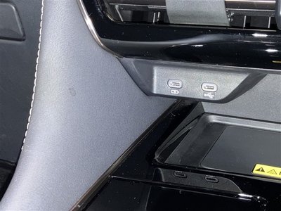 2023 Toyota ALPHARD — фото 4