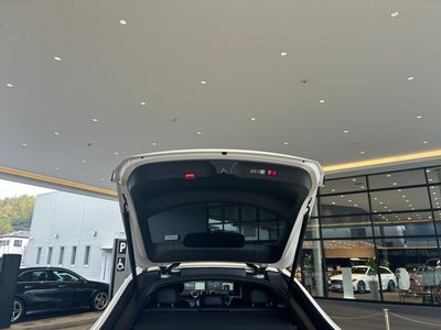 2025 Mercedes-BENZ GLC thumbnail 28