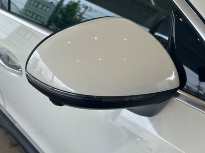 2025 Mercedes-BENZ GLC thumbnail 37