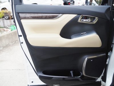 صورة 65 لـ 2020 Toyota ALPHARD