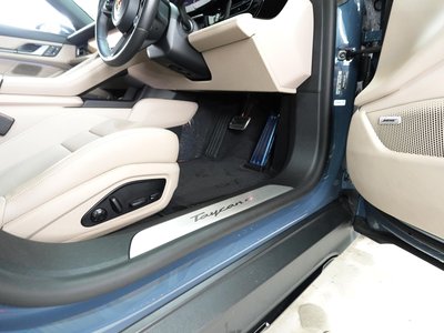 2026 Porsche TAYCAN photo 7