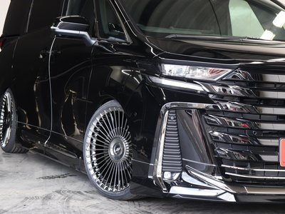 صورة 42 لـ 2023 Toyota VELLFIRE