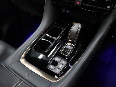صورة 35 لـ 2023 Toyota VELLFIRE