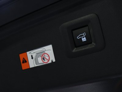 صورة 80 لـ 2023 Toyota VELLFIRE