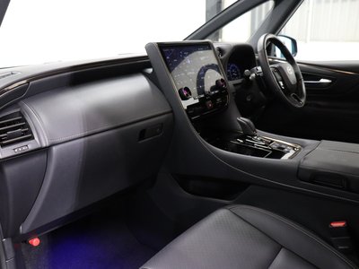 صورة 66 لـ 2023 Toyota VELLFIRE