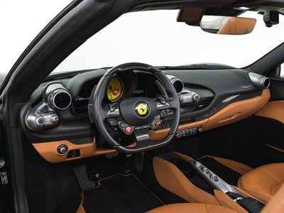 صورة 5 لـ 2021 Ferrari F8 SPIDER
