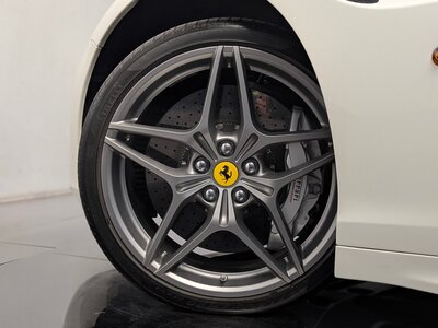 2016 Ferrari CALIFORNIA T — миниатюра 15