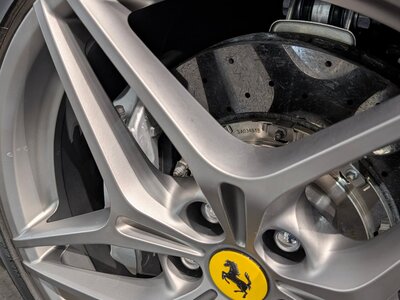 2016 Ferrari CALIFORNIA T — миниатюра 16