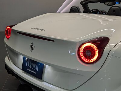 2016 Ferrari CALIFORNIA T — миниатюра 36