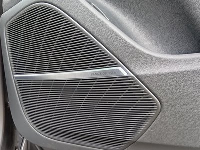 2023 AUDI RS Q8 thumbnail 33
