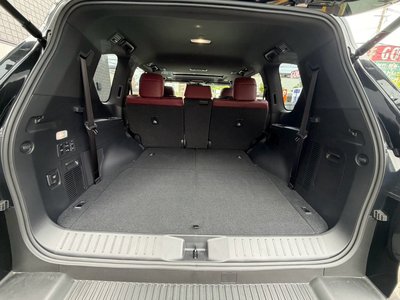 2025 Lexus LX thumbnail 53