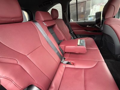 2025 Lexus LX thumbnail 52