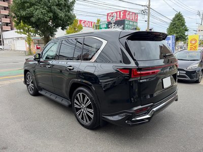 2025 Lexus LX photo 13