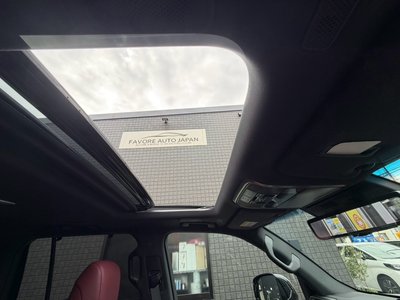 2025 Lexus LX thumbnail 33