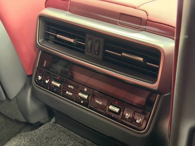 2025 Lexus LX thumbnail 51