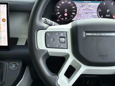 2025 LAND Rover DEFENDER thumbnail 49