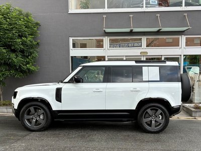 2025 LAND Rover DEFENDER photo 10