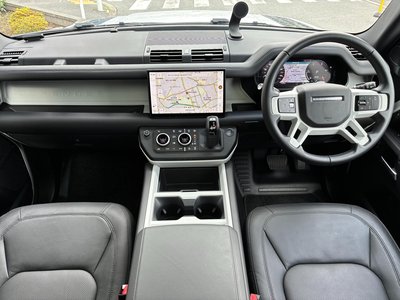 2025 LAND Rover DEFENDER photo 3