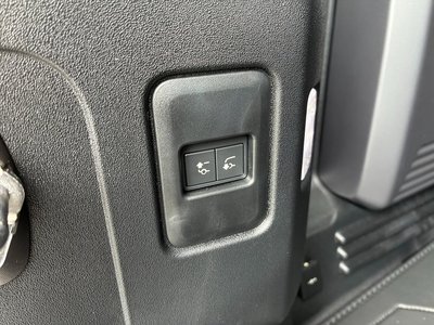 2025 LAND Rover DEFENDER thumbnail 83