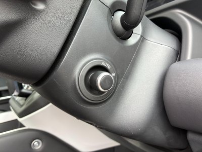 2025 LAND Rover DEFENDER thumbnail 48
