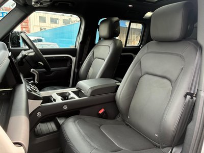 2025 LAND Rover DEFENDER thumbnail 27