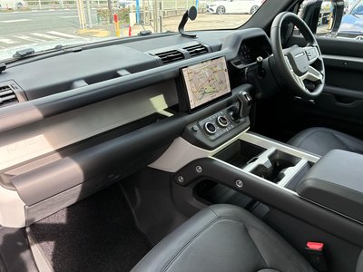 2025 LAND Rover DEFENDER thumbnail 22
