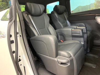 2025 Toyota ALPHARD — фото 40